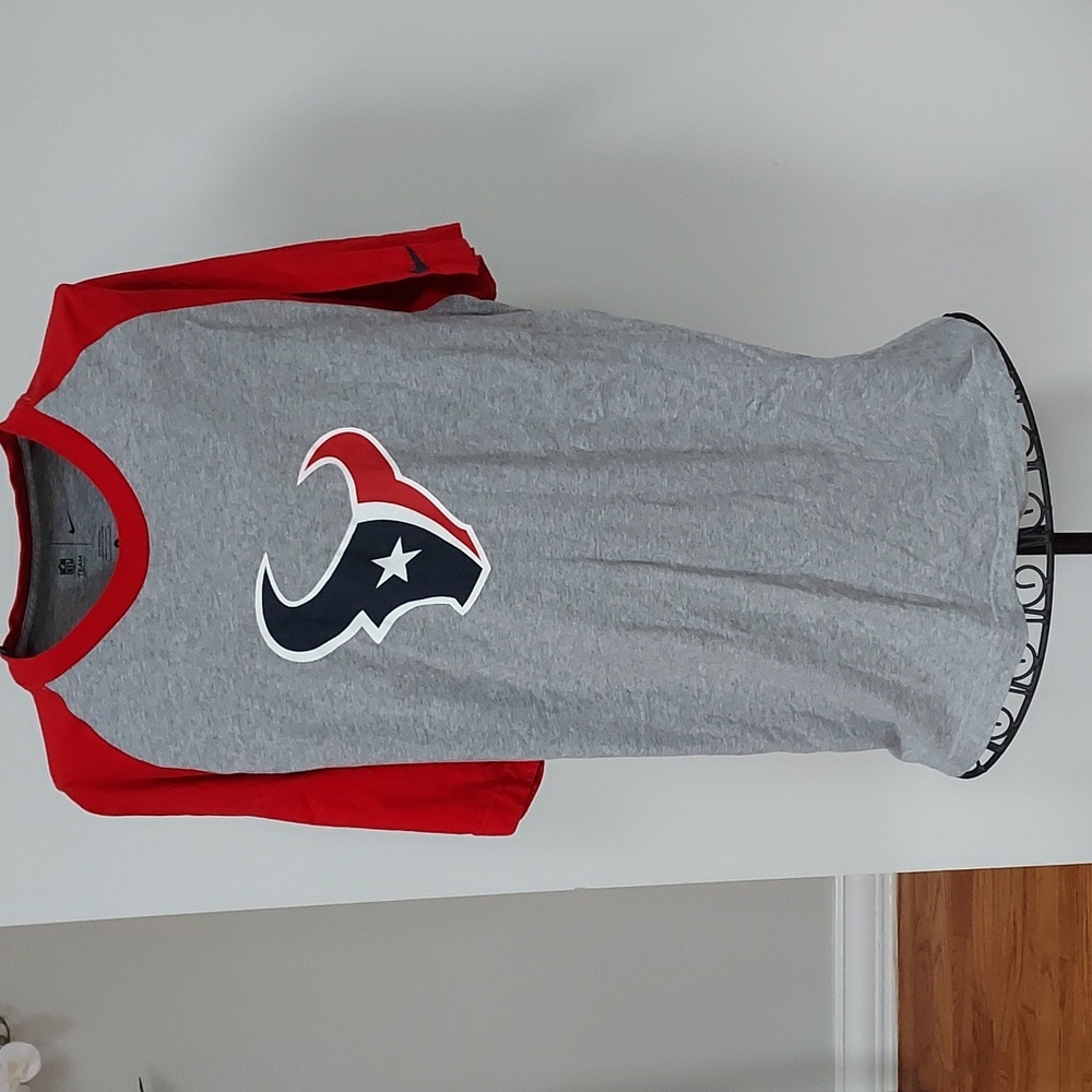 NWOT Houston Texans Men's Tshirt